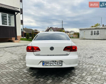 Білий Фольксваген Пассат, об'ємом двигуна 1.6 л та пробігом 285 тис. км за 10700 $, фото 3 на Automoto.ua