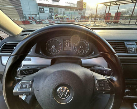 Білий Фольксваген Пассат, об'ємом двигуна 2.5 л та пробігом 240 тис. км за 8500 $, фото 11 на Automoto.ua