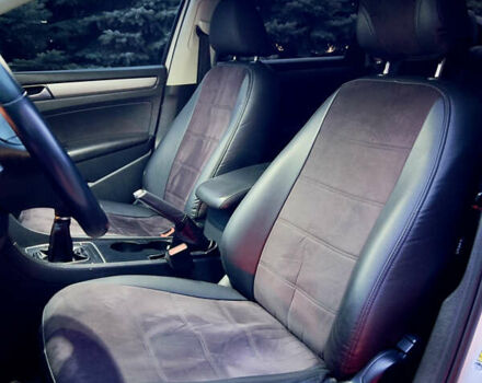 Белый Фольксваген Пассат, объемом двигателя 2.5 л и пробегом 295 тыс. км за 7999 $, фото 28 на Automoto.ua