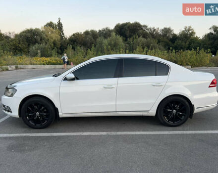 Белый Фольксваген Пассат, объемом двигателя 1.8 л и пробегом 268 тыс. км за 9500 $, фото 1 на Automoto.ua