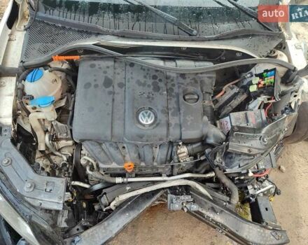 Белый Фольксваген Пассат, объемом двигателя 2.5 л и пробегом 204 тыс. км за 3500 $, фото 5 на Automoto.ua