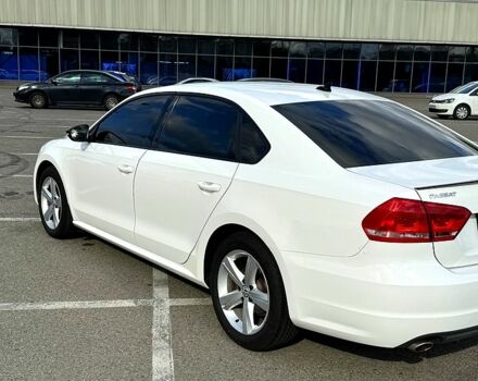 Білий Фольксваген Пассат, об'ємом двигуна 2.5 л та пробігом 270 тис. км за 11000 $, фото 3 на Automoto.ua