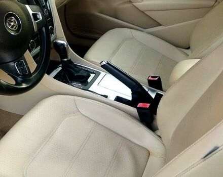 Белый Фольксваген Пассат, объемом двигателя 2 л и пробегом 220 тыс. км за 10700 $, фото 5 на Automoto.ua