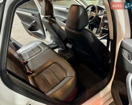 Білий Фольксваген Пассат, об'ємом двигуна 2.5 л та пробігом 285 тис. км за 9300 $, фото 13 на Automoto.ua