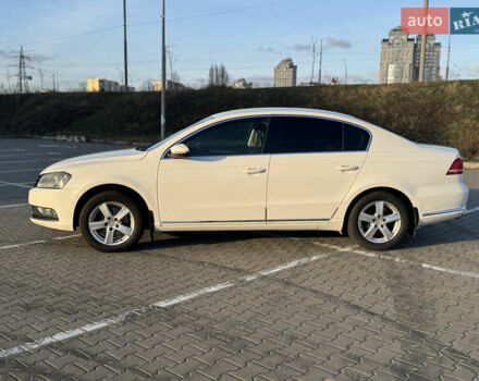 Белый Фольксваген Пассат, объемом двигателя 1.8 л и пробегом 190 тыс. км за 9499 $, фото 1 на Automoto.ua