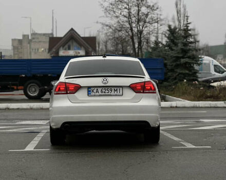 Белый Фольксваген Пассат, объемом двигателя 2.5 л и пробегом 241 тыс. км за 8700 $, фото 5 на Automoto.ua