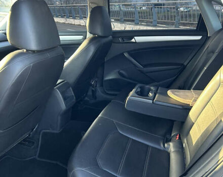 Білий Фольксваген Пассат, об'ємом двигуна 2.5 л та пробігом 240 тис. км за 8500 $, фото 9 на Automoto.ua