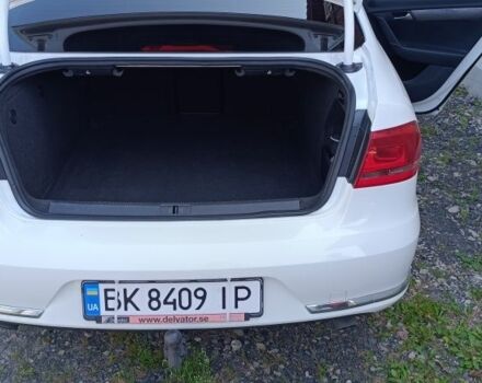 Белый Фольксваген Пассат, объемом двигателя 2 л и пробегом 272 тыс. км за 10800 $, фото 10 на Automoto.ua