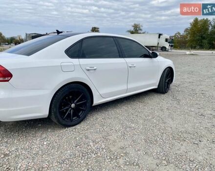 Белый Фольксваген Пассат, объемом двигателя 2.5 л и пробегом 212 тыс. км за 10300 $, фото 4 на Automoto.ua