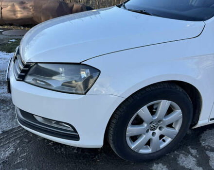 Білий Фольксваген Пассат, об'ємом двигуна 1.6 л та пробігом 237 тис. км за 10000 $, фото 2 на Automoto.ua