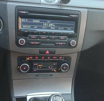 Белый Фольксваген Пассат, объемом двигателя 1.39 л и пробегом 170 тыс. км за 8500 $, фото 2 на Automoto.ua