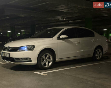 Білий Фольксваген Пассат, об'ємом двигуна 1.8 л та пробігом 174 тис. км за 10500 $, фото 1 на Automoto.ua