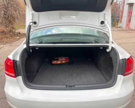 Белый Фольксваген Пассат, объемом двигателя 2.5 л и пробегом 228 тыс. км за 8700 $, фото 8 на Automoto.ua