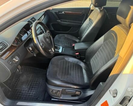 Белый Фольксваген Пассат, объемом двигателя 1.8 л и пробегом 216 тыс. км за 9000 $, фото 6 на Automoto.ua