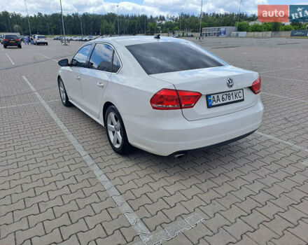 Білий Фольксваген Пассат, об'ємом двигуна 2.48 л та пробігом 285 тис. км за 9000 $, фото 2 на Automoto.ua