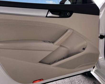 Белый Фольксваген Пассат, объемом двигателя 2 л и пробегом 190 тыс. км за 12000 $, фото 13 на Automoto.ua