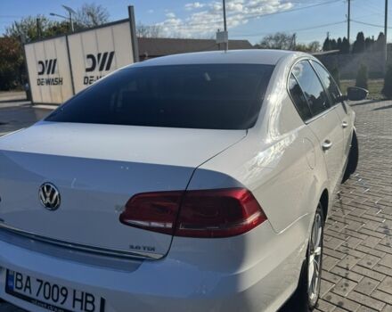 Фольксваген Пассат 2012 в Александрие на Automoto.ua Белый Фольксваген Пассат, объемом двигателя 2 л и пробегом 162 тыс. км за 14400 $, фото 2 на Automoto.ua