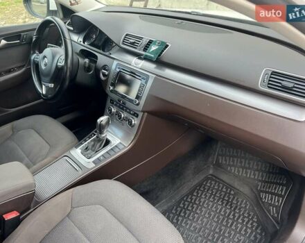 Белый Фольксваген Пассат, объемом двигателя 1.97 л и пробегом 145 тыс. км за 13200 $, фото 12 на Automoto.ua