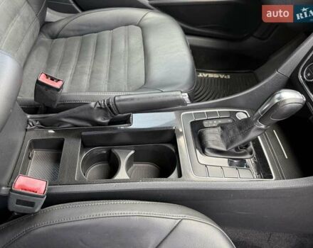 Белый Фольксваген Пассат, объемом двигателя 1.97 л и пробегом 243 тыс. км за 12700 $, фото 26 на Automoto.ua