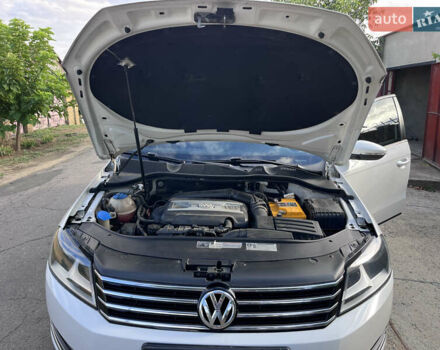 Белый Фольксваген Пассат, объемом двигателя 1.8 л и пробегом 143 тыс. км за 10500 $, фото 28 на Automoto.ua