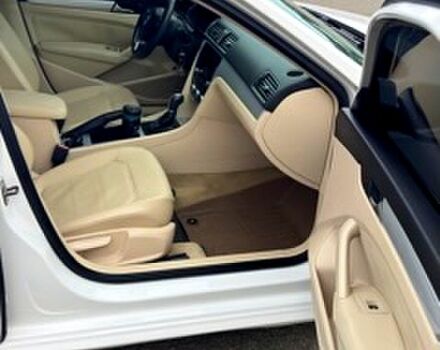 Белый Фольксваген Пассат, объемом двигателя 2 л и пробегом 196 тыс. км за 10300 $, фото 7 на Automoto.ua