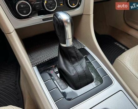 Белый Фольксваген Пассат, объемом двигателя 2.5 л и пробегом 225 тыс. км за 10590 $, фото 19 на Automoto.ua