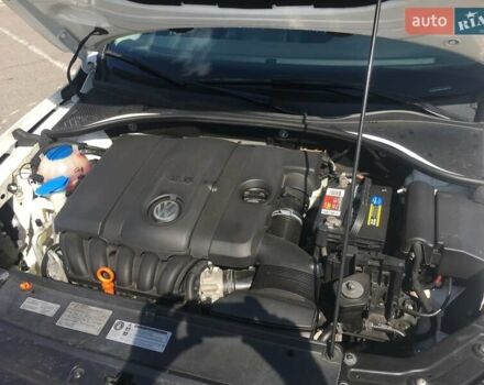 Белый Фольксваген Пассат, объемом двигателя 2.5 л и пробегом 193 тыс. км за 10200 $, фото 16 на Automoto.ua