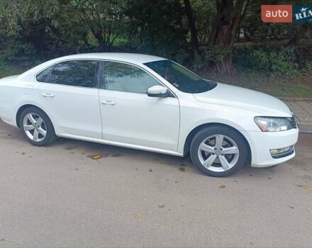Білий Фольксваген Пассат, об'ємом двигуна 2.5 л та пробігом 223 тис. км за 10400 $, фото 18 на Automoto.ua