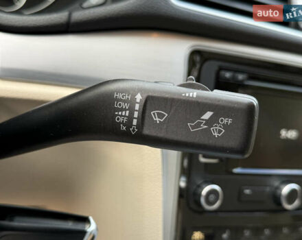 Белый Фольксваген Пассат, объемом двигателя 2.48 л и пробегом 125 тыс. км за 9900 $, фото 47 на Automoto.ua