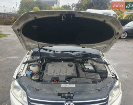 Фольксваген Пассат 2012 в Фастове на Automoto.ua Белый Фольксваген Пассат, объемом двигателя 1.97 л и пробегом 435 тыс. км за 9900 $, фото 8 на Automoto.ua