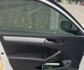 Белый Фольксваген Пассат, объемом двигателя 2 л и пробегом 251 тыс. км за 10200 $, фото 14 на Automoto.ua
