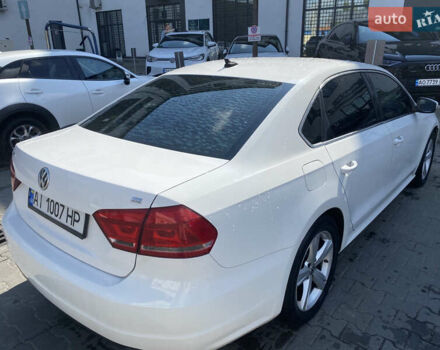 Білий Фольксваген Пассат, об'ємом двигуна 2.48 л та пробігом 220 тис. км за 10700 $, фото 9 на Automoto.ua