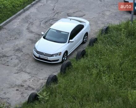 Белый Фольксваген Пассат, объемом двигателя 2.5 л и пробегом 155 тыс. км за 11500 $, фото 31 на Automoto.ua