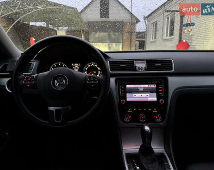 Белый Фольксваген Пассат, объемом двигателя 2.5 л и пробегом 222 тыс. км за 9800 $, фото 13 на Automoto.ua