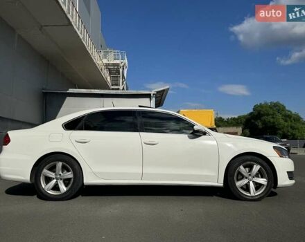 Белый Фольксваген Пассат, объемом двигателя 2.5 л и пробегом 270 тыс. км за 8799 $, фото 15 на Automoto.ua