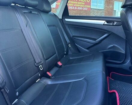 Білий Фольксваген Пассат, об'ємом двигуна 2.5 л та пробігом 249 тис. км за 9500 $, фото 5 на Automoto.ua