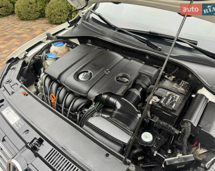 Белый Фольксваген Пассат, объемом двигателя 2.48 л и пробегом 234 тыс. км за 8950 $, фото 15 на Automoto.ua