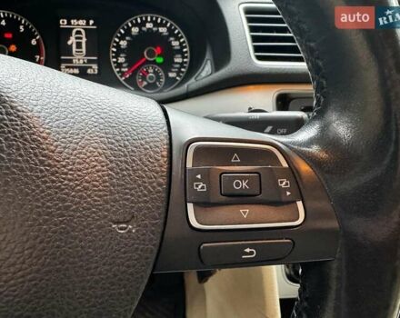 Белый Фольксваген Пассат, объемом двигателя 2.5 л и пробегом 225 тыс. км за 10590 $, фото 14 на Automoto.ua