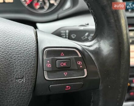 Білий Фольксваген Пассат, об'ємом двигуна 2.5 л та пробігом 239 тис. км за 9300 $, фото 23 на Automoto.ua