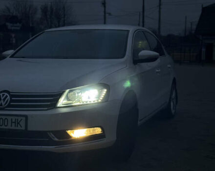 Белый Фольксваген Пассат, объемом двигателя 1.8 л и пробегом 188 тыс. км за 12500 $, фото 2 на Automoto.ua