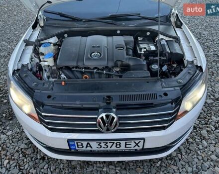 Білий Фольксваген Пассат, об'ємом двигуна 2.5 л та пробігом 249 тис. км за 9500 $, фото 15 на Automoto.ua