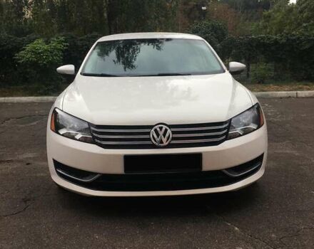 Белый Фольксваген Пассат, объемом двигателя 2.5 л и пробегом 193 тыс. км за 10200 $, фото 4 на Automoto.ua