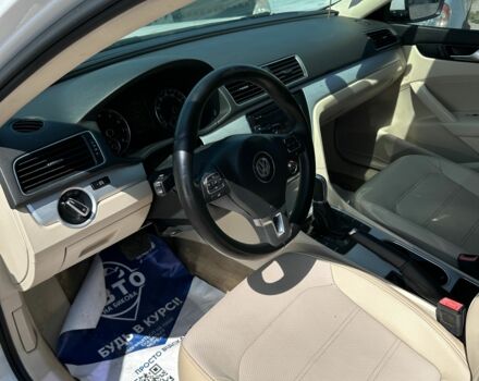 Белый Фольксваген Пассат, объемом двигателя 2.5 л и пробегом 247 тыс. км за 8900 $, фото 13 на Automoto.ua