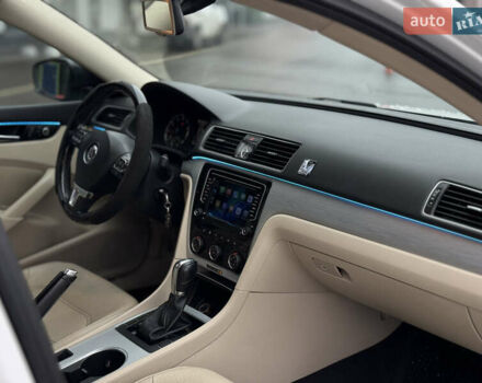 Белый Фольксваген Пассат, объемом двигателя 2.5 л и пробегом 188 тыс. км за 10590 $, фото 53 на Automoto.ua