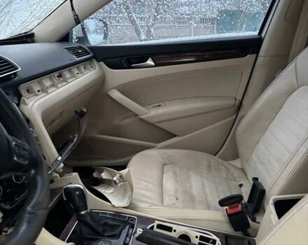 Белый Фольксваген Пассат, объемом двигателя 2.5 л и пробегом 289 тыс. км за 3500 $, фото 17 на Automoto.ua