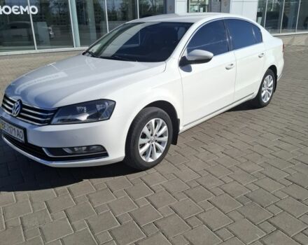 Белый Фольксваген Пассат, объемом двигателя 0 л и пробегом 169 тыс. км за 10800 $, фото 1 на Automoto.ua