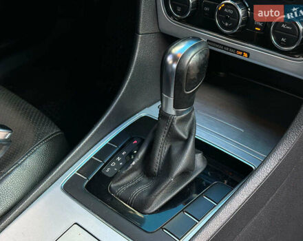 Білий Фольксваген Пассат, об'ємом двигуна 2.5 л та пробігом 277 тис. км за 9440 $, фото 24 на Automoto.ua