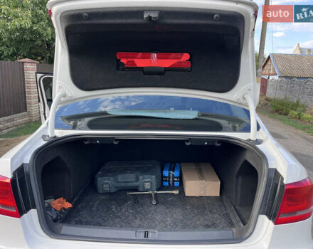 Белый Фольксваген Пассат, объемом двигателя 1.8 л и пробегом 143 тыс. км за 10500 $, фото 26 на Automoto.ua