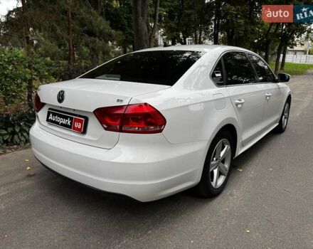 Белый Фольксваген Пассат, объемом двигателя 2.5 л и пробегом 225 тыс. км за 10590 $, фото 6 на Automoto.ua