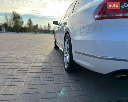 Білий Фольксваген Пассат, об'ємом двигуна 2.48 л та пробігом 203 тис. км за 12500 $, фото 6 на Automoto.ua